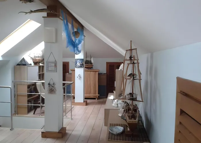 Casa Edwin Констанца