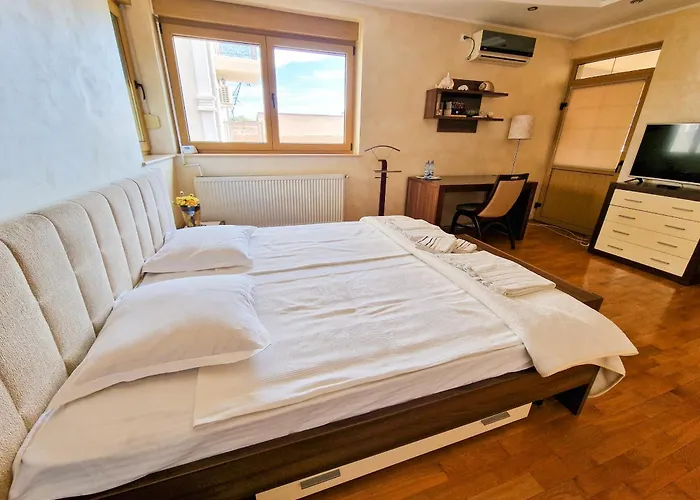 Casa Edwin Констанца